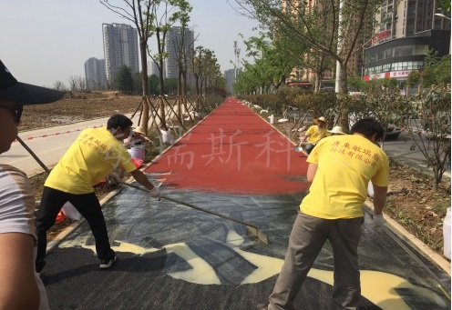 防滑路面胶粘剂三大体系的差异